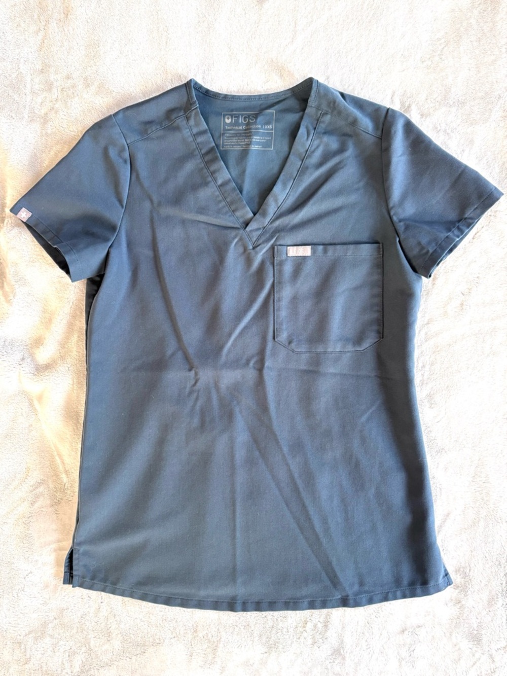 Figs Women’s Catarina One-Pocket Scrub Top, Dark Harbor, Size XXS